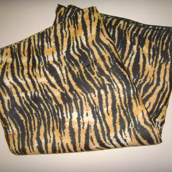 Tiger Print Flannel Fabric - 2 Yards/8 Inches - Picture 3 of 8